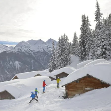 Chillas Mattle At קאפל