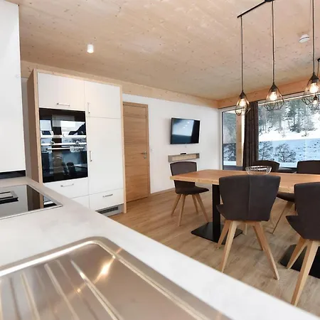 Chillas Appartements Urlaub Mit Mehrwert Inklusive Silvretta Card Premium Apartment