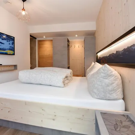 Apartment Chillas Appartements Urlaub Mit Mehrwert Inklusive Silvretta Card Premium *