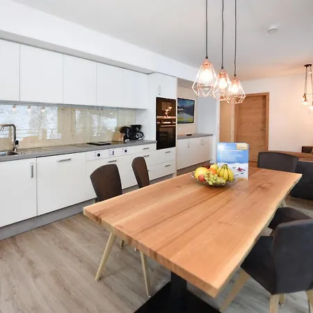 Chillas Appartements Urlaub Mit Mehrwert Inklusive Silvretta Card Premium Apartment *