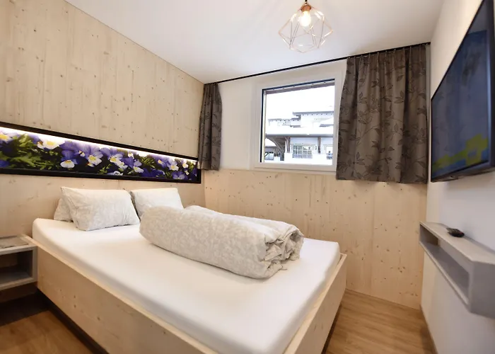 Chillas Apart Mattle At Apartment